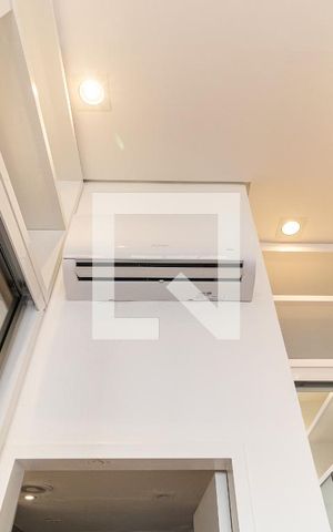 Apartamento para alugar com 100m², 2 quartos e 2 vagas Apartamento para alugar com 100m², 2 quartos e 2 vagasDetalhe da Suíte