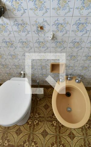 Casa à venda com 214m², 3 quartos e 5 vagasBanheiro