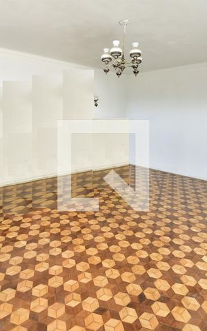 Casa à venda com 214m², 3 quartos e 5 vagasSala 1