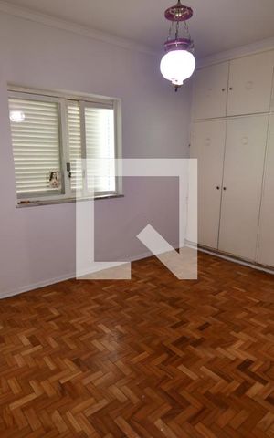 Casa à venda com 214m², 3 quartos e 5 vagasQuarto 1 Suíte