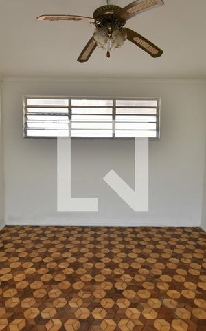 Casa à venda com 214m², 3 quartos e 5 vagasSala 2
