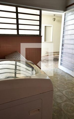 Casa à venda com 214m², 3 quartos e 5 vagasÁrea de Serviço
