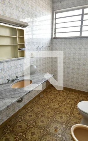 Casa à venda com 214m², 3 quartos e 5 vagasBanheiro