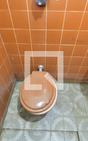Casa à venda com 214m², 3 quartos e 5 vagasBanheiro de serviço