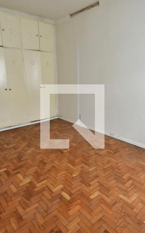 Casa à venda com 214m², 3 quartos e 5 vagasQuarto 2