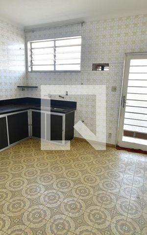 Casa à venda com 214m², 3 quartos e 5 vagasCozinha