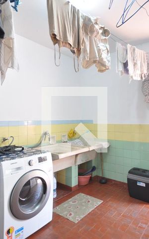 Casa à venda com 170m², 5 quartos e 2 vagasÁrea de Serviço
