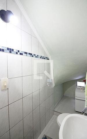 Casa à venda com 146m², 3 quartos e 2 vagasLavabo 