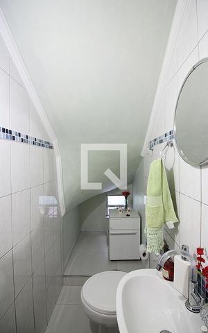 Casa à venda com 146m², 3 quartos e 2 vagasLavabo 