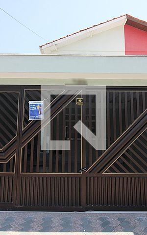 Casa à venda com 146m², 3 quartos e 2 vagasFachada