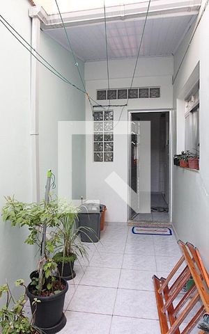 Casa à venda com 146m², 3 quartos e 2 vagasCorredor