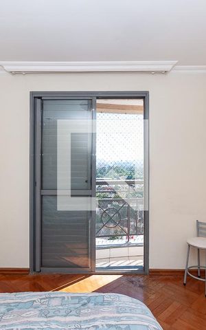 Apartamento à venda com 171m², 4 quartos e 3 vagas Apartamento à venda com 171m², 4 quartos e 3 vagasQuarto 1 Suíte