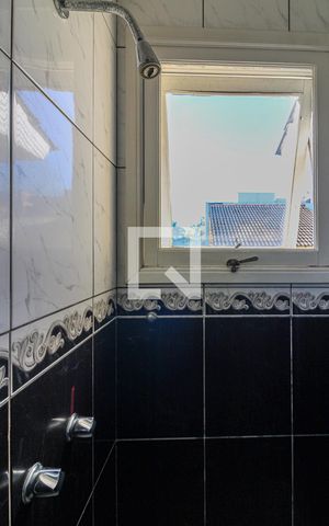 Casa de condomínio à venda com 700m², 6 quartos e 2 vagas Casa de condomínio à venda com 700m², 6 quartos e 2 vagasSuíte 4 - Banheiro