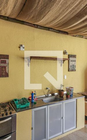 Casa de condomínio à venda com 700m², 6 quartos e 2 vagas Casa de condomínio à venda com 700m², 6 quartos e 2 vagasÁrea externa - Área Gourmet