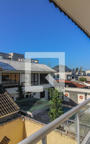 Casa de condomínio à venda com 700m², 6 quartos e 2 vagas Casa de condomínio à venda com 700m², 6 quartos e 2 vagasSuíte 4 - Varanda