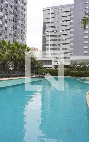Apartamento à venda com 81m², 3 quartos e 1 vagaÁrea comum - Piscina