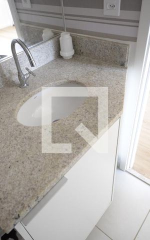 Apartamento à venda com 37m², 2 quartos e sem vagaBanheiro