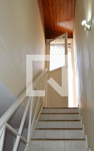 Casa à venda com 133m², 3 quartos e 1 vagaEscada para o terraço 