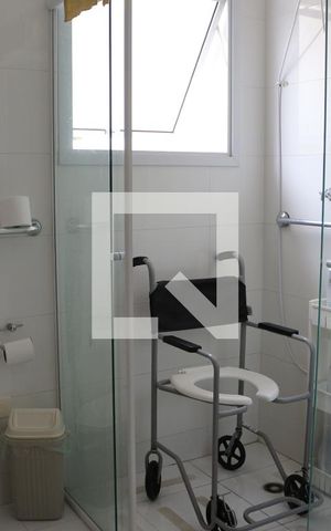 Casa para alugar com 325m², 2 quartos e 4 vagasBanheiro 1