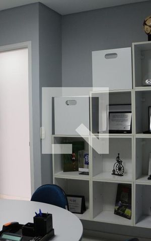 Casa para alugar com 325m², 2 quartos e 4 vagasSala 6