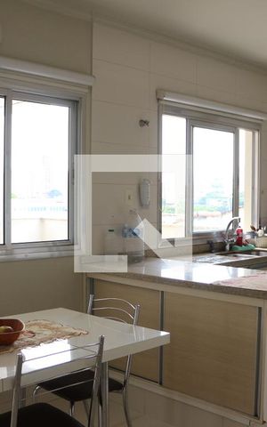 Casa para alugar com 325m², 2 quartos e 4 vagasCozinha 1