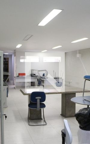 Casa para alugar com 325m², 2 quartos e 4 vagasGaragem