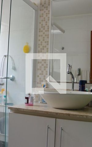 Casa para alugar com 325m², 2 quartos e 4 vagasBanheiro 1