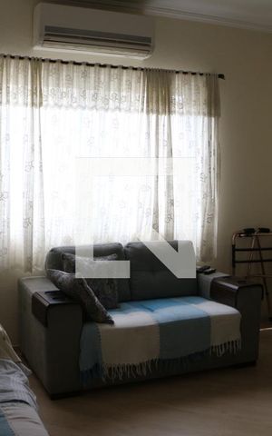 Casa para alugar com 325m², 2 quartos e 4 vagasSala 1