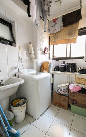 Apartamento à venda com 90m², 3 quartos e 2 vagas Apartamento à venda com 90m², 3 quartos e 2 vagasÁrea de Serviço