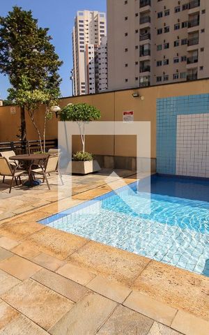 Apartamento à venda com 90m², 3 quartos e 2 vagas Apartamento à venda com 90m², 3 quartos e 2 vagasPiscina