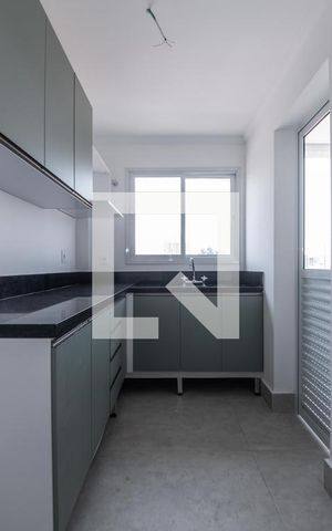 Apartamento à venda com 64m², 2 quartos e 1 vaga Apartamento à venda com 64m², 2 quartos e 1 vagaCozinha