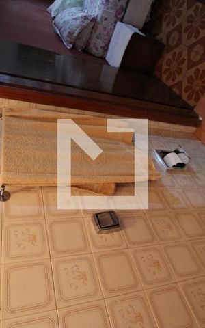 Casa à venda com 200m², 4 quartos e 2 vagasSuite - banheiro