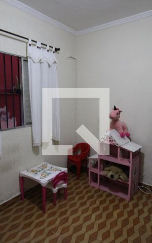 Casa à venda com 200m², 4 quartos e 2 vagasQuarto 2