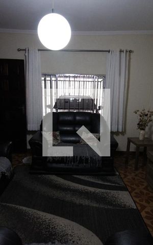 Casa à venda com 200m², 4 quartos e 2 vagasSala