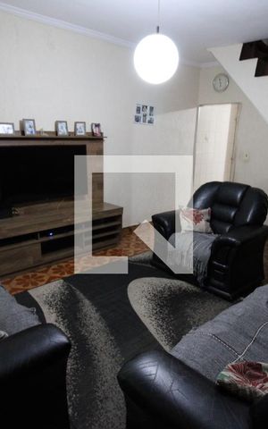 Casa à venda com 200m², 4 quartos e 2 vagasSala