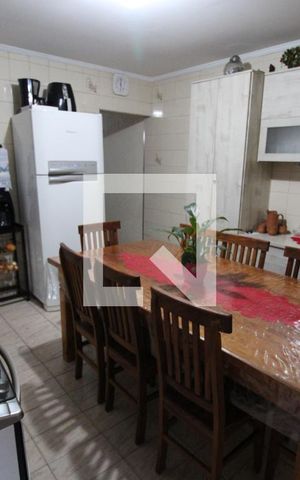 Casa à venda com 200m², 4 quartos e 2 vagasCozinha