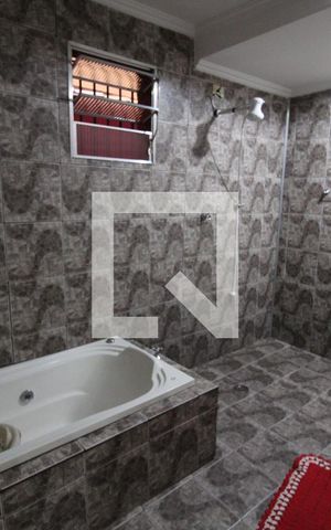 Casa à venda com 200m², 4 quartos e 2 vagasBanheiro 1