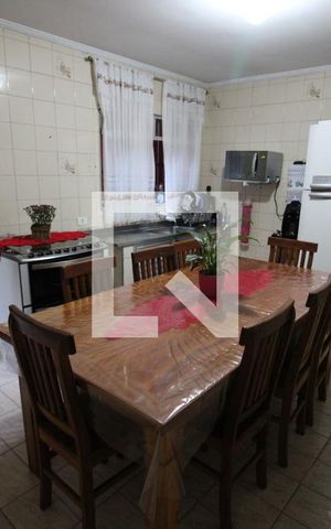 Casa à venda com 200m², 4 quartos e 2 vagasCozinha