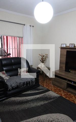 Casa à venda com 200m², 4 quartos e 2 vagasSala