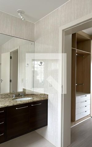 Casa para alugar com 180m², 3 quartos e 2 vagas Casa para alugar com 180m², 3 quartos e 2 vagasSuíte quarto 3
