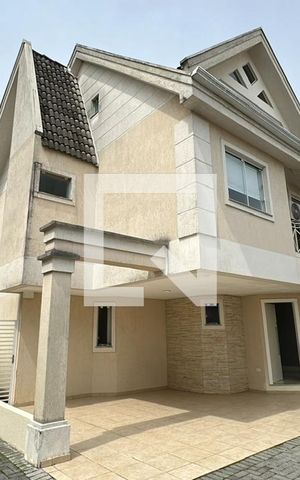 Casa para alugar com 180m², 3 quartos e 2 vagas Casa para alugar com 180m², 3 quartos e 2 vagasFachada