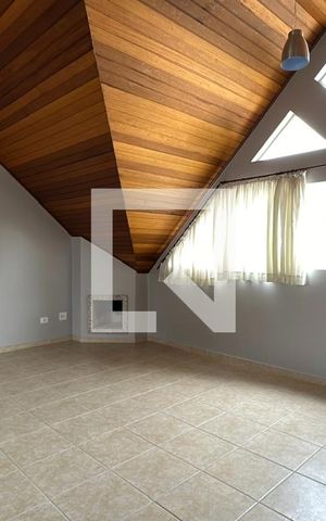 Casa para alugar com 180m², 3 quartos e 2 vagas Casa para alugar com 180m², 3 quartos e 2 vagasQuarto ultimo andar