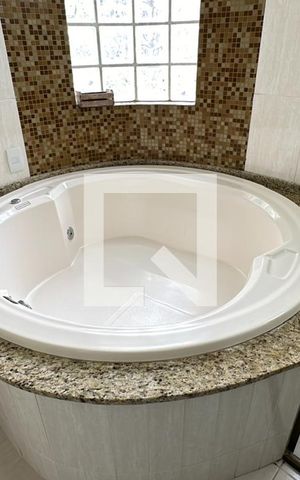 Casa para alugar com 180m², 3 quartos e 2 vagas Casa para alugar com 180m², 3 quartos e 2 vagasSuíte quarto 3
