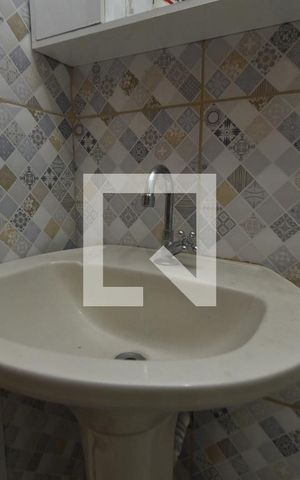 Apartamento à venda com 48m², 2 quartos e sem vagaBanheiro