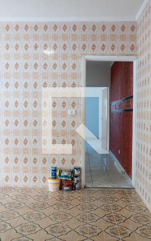Casa à venda com 70m², 2 quartos e 2 vagas Casa à venda com 70m², 2 quartos e 2 vagasCozinha