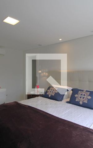 Casa para alugar com 250m², 3 quartos e 2 vagasSuíte