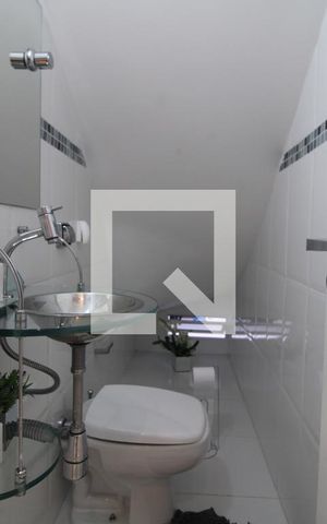 Casa para alugar com 250m², 3 quartos e 2 vagasLavabo