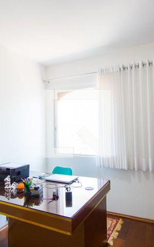 Apartamento à venda com 150m², 4 quartos e 2 vagas Apartamento à venda com 150m², 4 quartos e 2 vagasQuarto 4