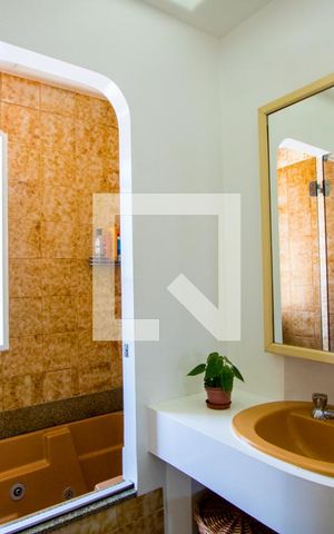 Apartamento à venda com 150m², 4 quartos e 2 vagas Apartamento à venda com 150m², 4 quartos e 2 vagasBanheiro do quarto 1