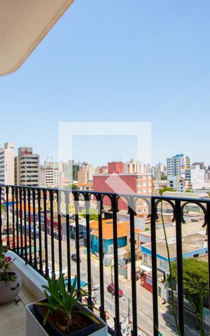 Apartamento à venda com 150m², 4 quartos e 2 vagas Apartamento à venda com 150m², 4 quartos e 2 vagasVaranda da sala